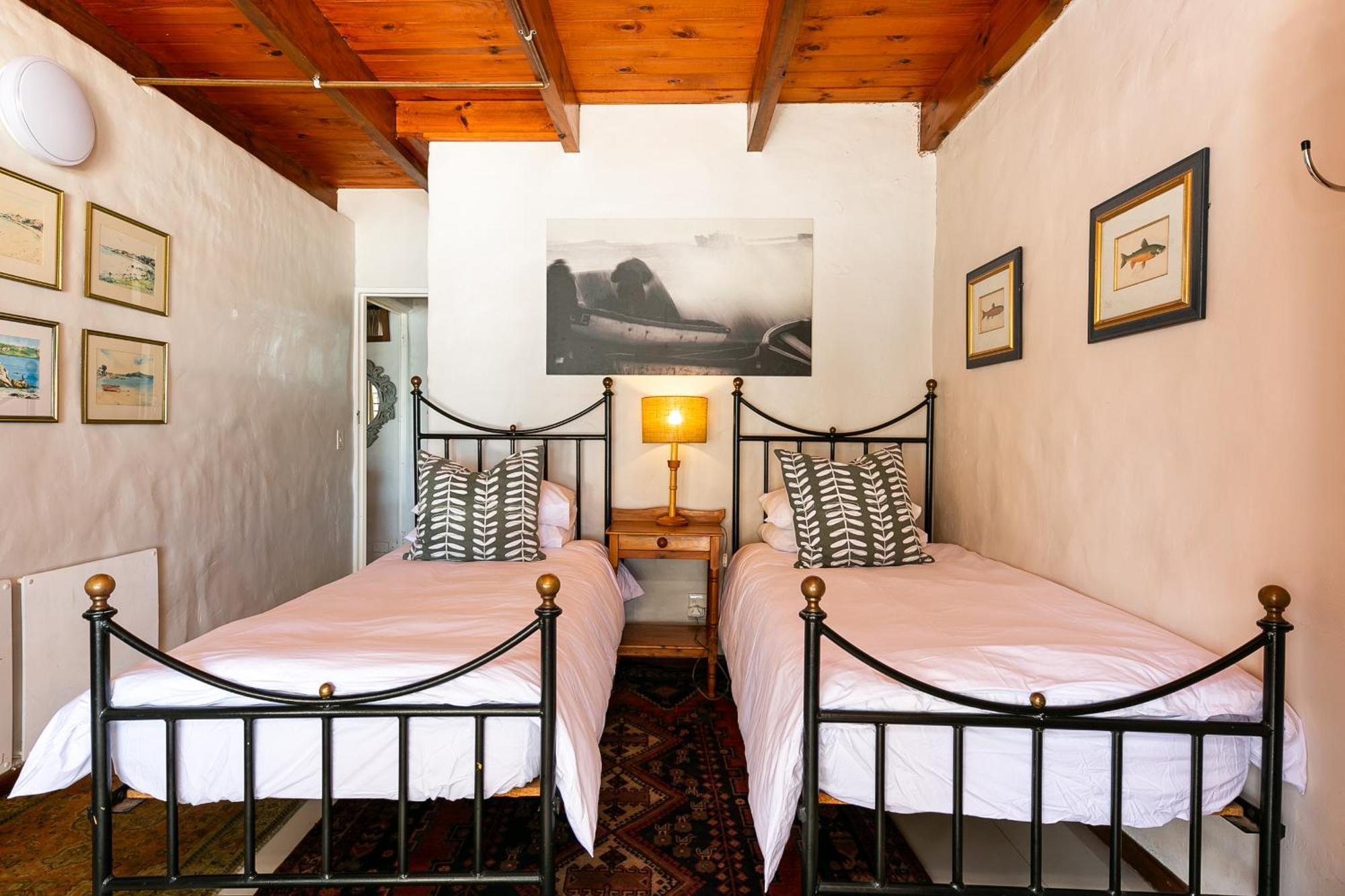 Adventure Pad'S By The Farmhouse Hotel Langebaan Bilik gambar