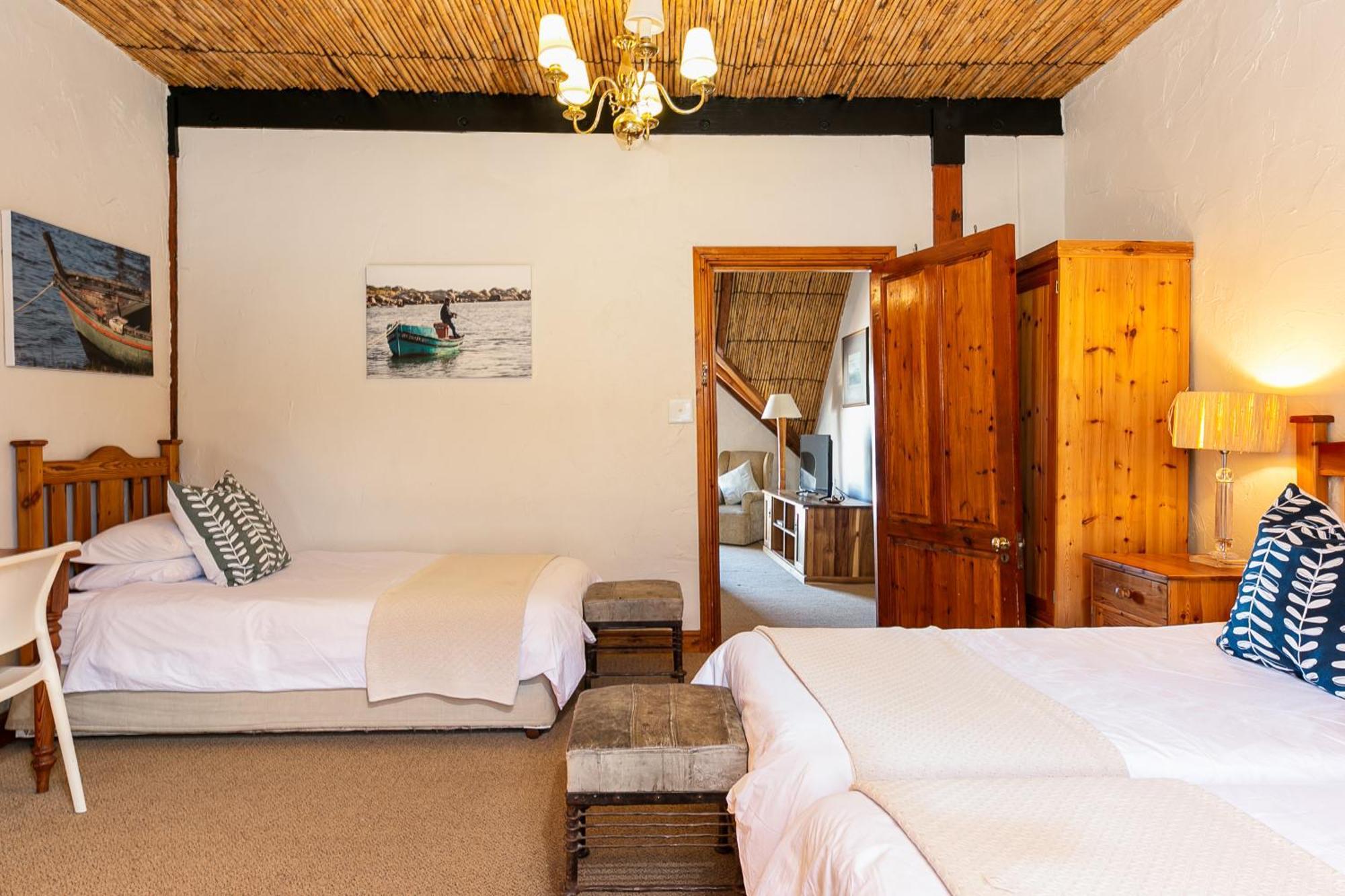 Adventure Pad'S By The Farmhouse Hotel Langebaan Bilik gambar